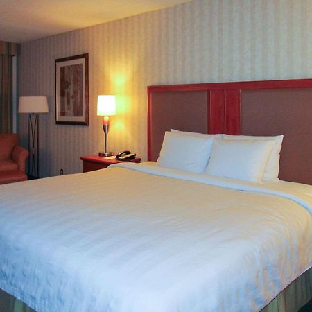 Radisson Hotel Lenexa Overland Park Buitenkant foto